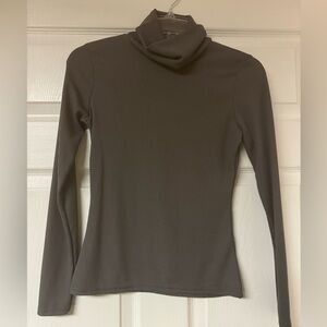 Boohoo gray turtleneck